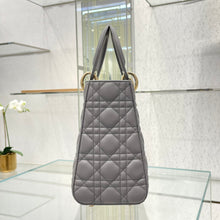 Load image into Gallery viewer, Medium Lady D*ior Handbag ( God Factory)
