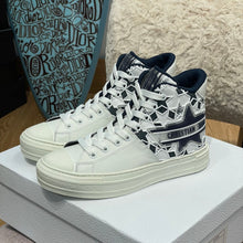 Load image into Gallery viewer, Walk’N’Dior Star Sneaker
