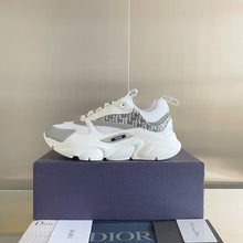 Load image into Gallery viewer, B22 Sneaker
